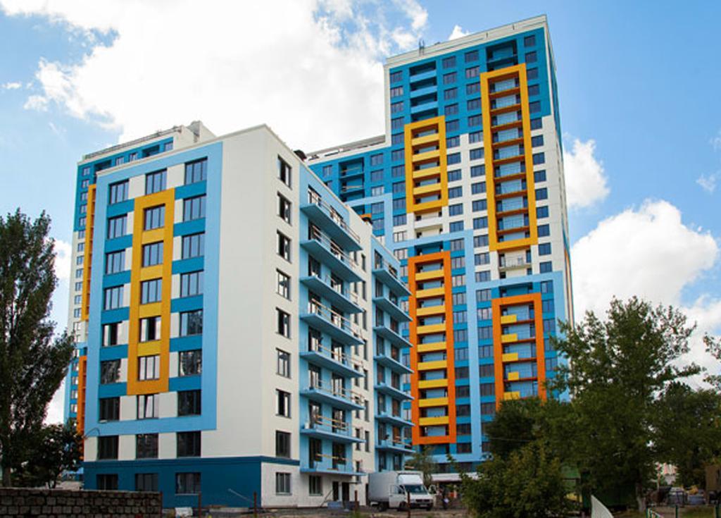 Apartment On Bogatyrskaya 6A كييف المظهر الخارجي الصورة