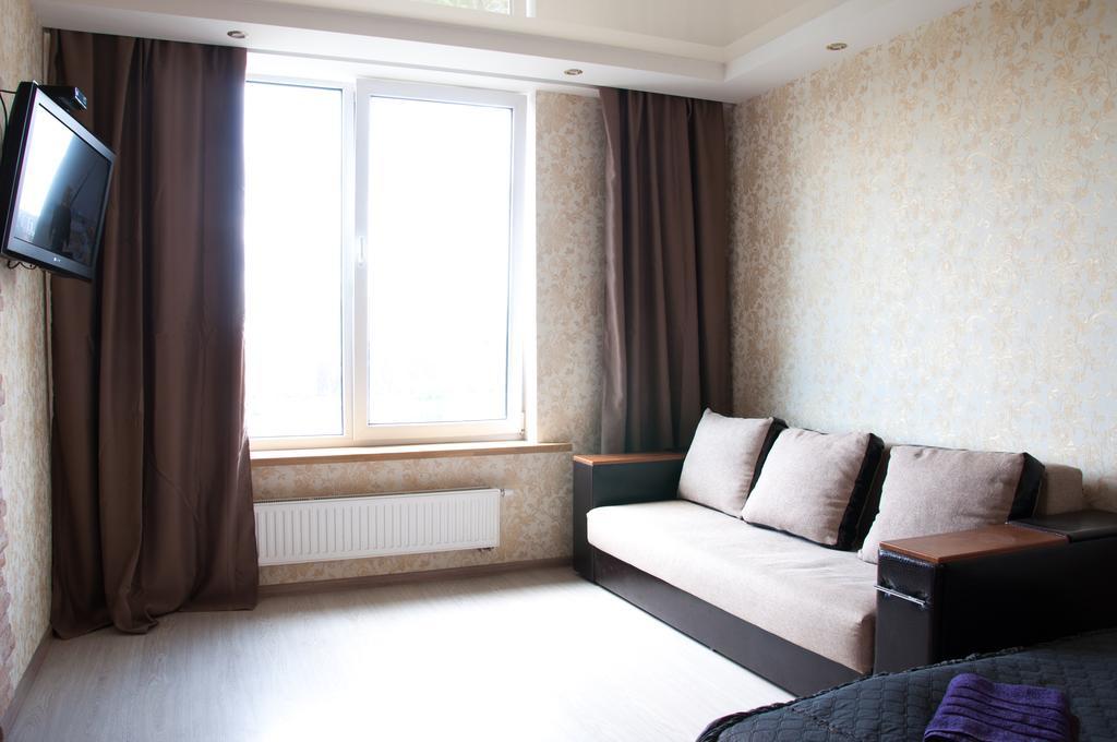 Apartment On Bogatyrskaya 6A كييف المظهر الخارجي الصورة