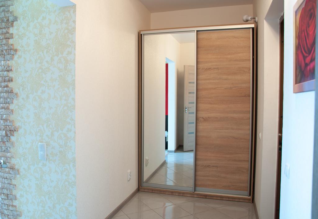 Apartment On Bogatyrskaya 6A كييف المظهر الخارجي الصورة