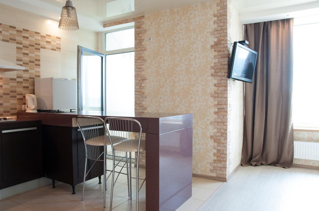 Apartment On Bogatyrskaya 6A كييف المظهر الخارجي الصورة