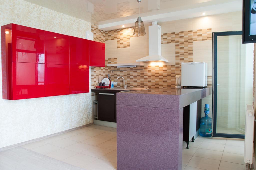 Apartment On Bogatyrskaya 6A كييف المظهر الخارجي الصورة