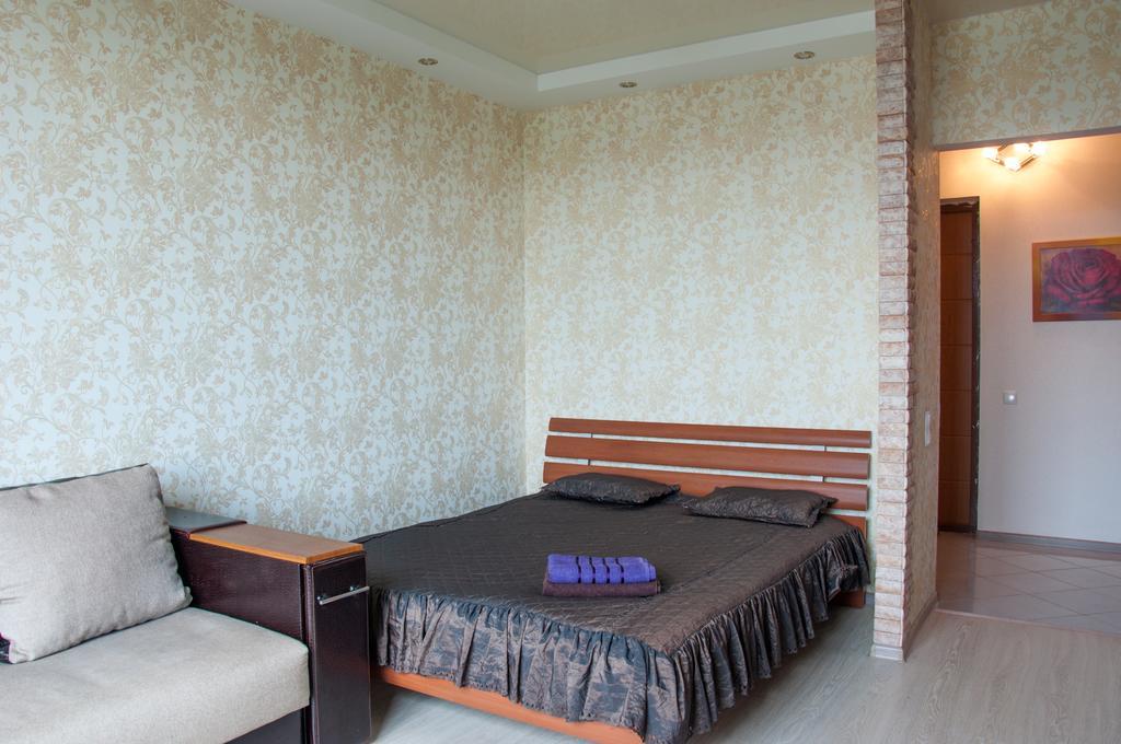 Apartment On Bogatyrskaya 6A كييف المظهر الخارجي الصورة